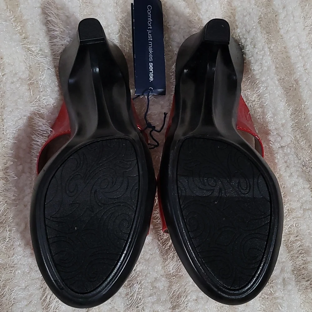 NEW High Heel Sandals Red Patent Open Toe Sole Sense Ability Pad Croft Barrow 6
